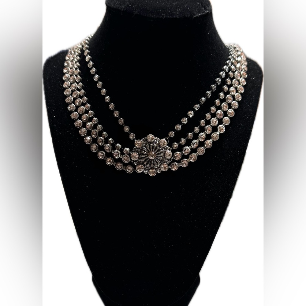 SHYANNE- Champagne Chateau Collar Necklace